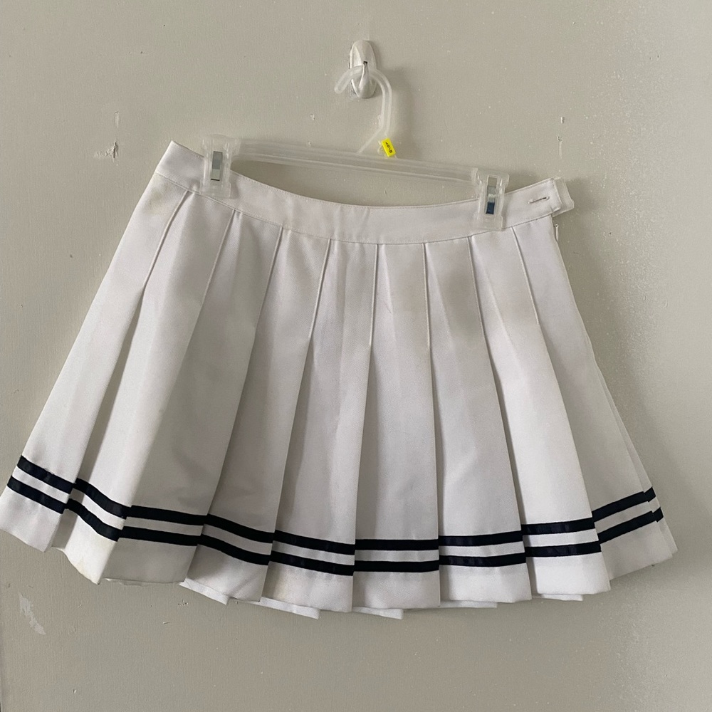 Forever 21 White Cheerleader skirt (L)
